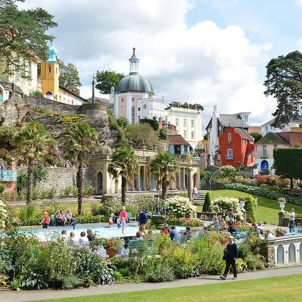 1280px Portmeirion Wales 48559387366